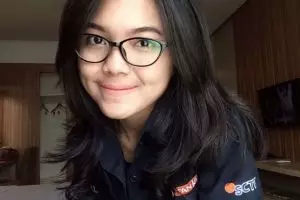 Cantik & jurnalis, 10 foto Dana Paramita ini bikin  pengen diwawancara