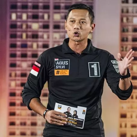 Menghilang pasca pilgub Jakarta, begini penampilan baru Agus Yudhoyono