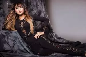 10 Penampilan ini bikin Aurel disebut dewasa dini, mirip tante-tante