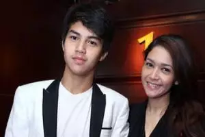 Maia Estianty bocorkan kelanjutan studi El Rumi, netizen mendukung