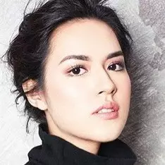 10 Foto masa kecil Raisa, nggak heran gedenya cantik abis