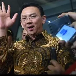 Ini pengakuan sopir Ahok dalam sidang, sempat bikin ruangan penuh tawa