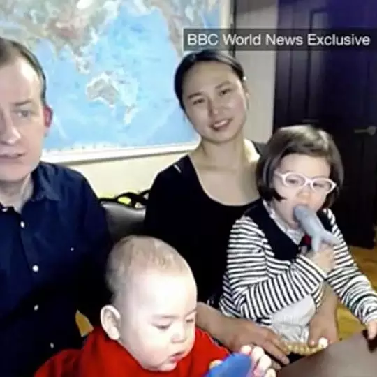 Profesor yang direcokin anak saat wawancara live kini tampil lagi