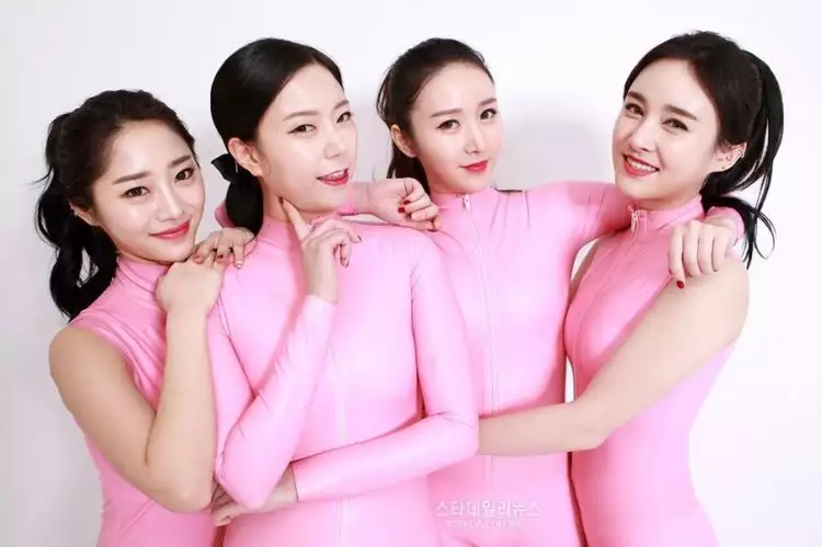 10 Foto Six Bomb, girlband K-Pop yang habiskan Rp 1 miliar untuk oplas