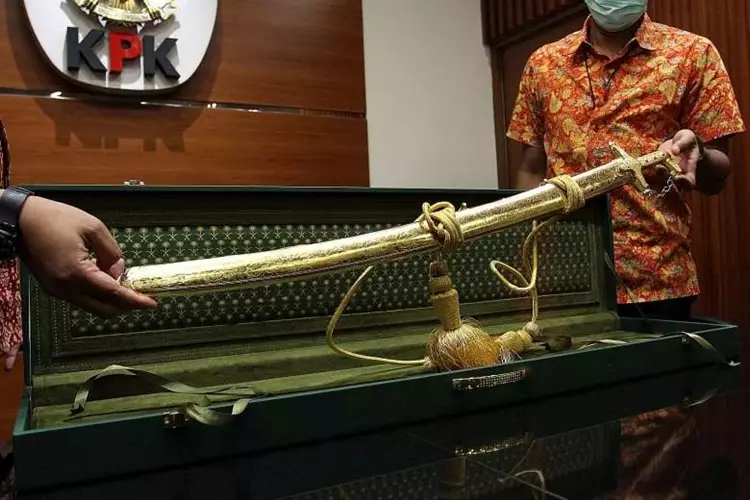 Puluhan hadiah mewah dari Raja Salman dilaporkan ke KPK, ini daftarnya