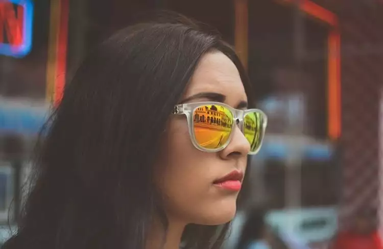 5 Tips sederhana agar kacamatamu awet, yang berkacamata wajib tahu