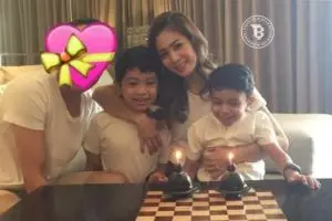 Bunga Zainal rayakan ultah, netizen malah salah fokus ke sosok ini