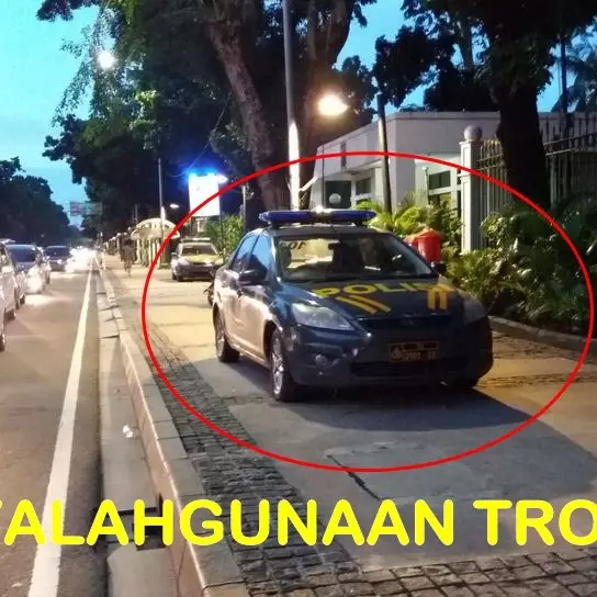 10 Foto penyalahgunaan trotoar ini bikin geram pejalan kaki