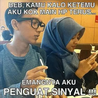 11 Meme main HP ini nggak cuma bikin KZL tapi juga lucu abis