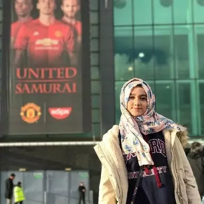 8 Gaya berhijab cantik ala Wirda Mansur ini simple buat kamu contek