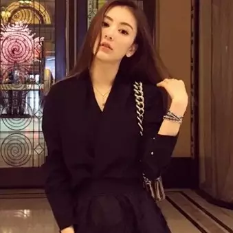 12 Foto calon istri aktor Mandarin legendaris Aaron Kwok, cantik abis