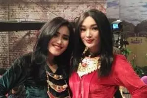 Ganti model rambut, Ayu Ting Ting dituduh jiplak gaya Nagita Slavina