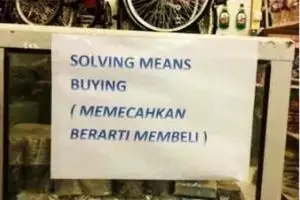 8 Teks Bahasa Inggris ini ngaco banget, lucu sekaligus bikin sedih