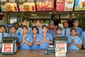 Suka ke restoran cepat saji? Kamu harus baca 7 trik cerdas ini