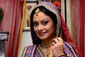 10 Potret keseharian Toral Rasputra, pemeran serial India Anandhi