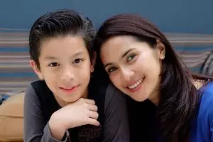 Maudy Koesnaedi pamer rambut beruban, tapi cantiknya tetap paripurna