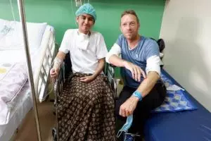 Kisah penderita kanker dapat kejutan dari Coldplay ini bikin haru