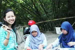 #BaikItuNyata, gadis ini pilih rayakan ultah dengan gelar bakti sosial