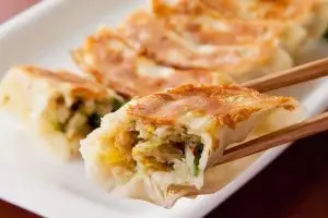 Begini lho cara membuat gyoza, snack yang lagi hits di Jepang