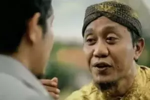 Ini dia sosok sebenarnya jin kocak di iklan komersial TV