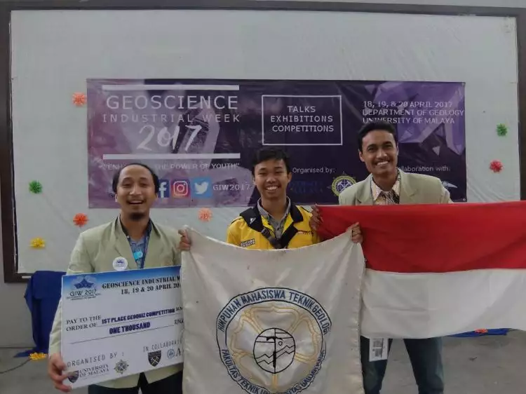 Mahasiswa UGM raih juara Geoquiz  di Malaysia, keren