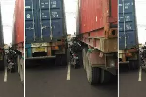 Cara pengendara motor salip truk ini menantang maut, jangan ditiru