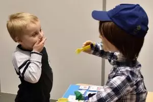 Dengan robot, kini melatih keterampilan sosial anak autis jadi mudah