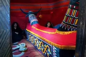 Di daerah ini jenazah bertahun-tahun disemayamkan di rumah, kenapa ya?