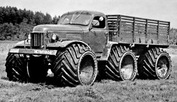 11 Potret kendaraan angkut Uni Soviet era Perang Dingin, sangar abis