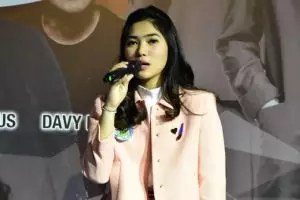 Jadi juri penghargaan musik pertama kalinya, ini komentar Isyana