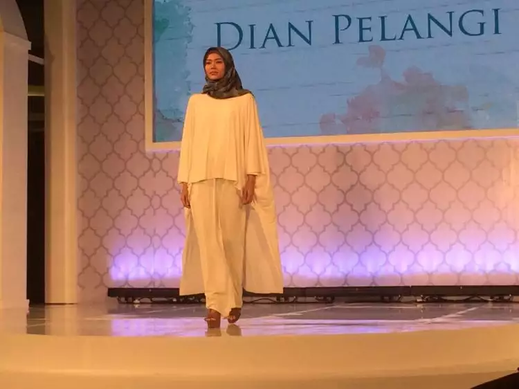 Sambut Ramadan, Dian Pelangi hadirkan koleksi exclusive scarf