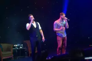 Penampilan Boyzlife berhasil mengajak penonton bernostalgia