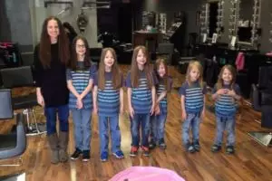 Bukan dengan uang, cara 6 bocah bantu pengidap kanker ini bikin kagum