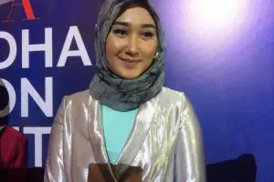 Ini tips jaga penampilan saat puasa ala Dian Pelangi