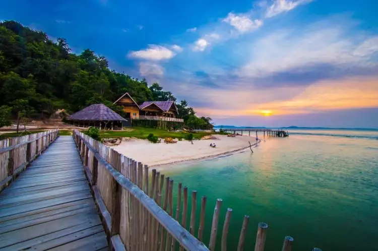 10 Potret indahnya Telunas Private Island, pulau di Riau yang memesona