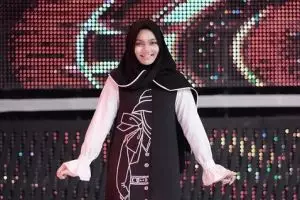 Haters komen kerja saat jam tarawih, balasan Rina Nose ini nampol abis