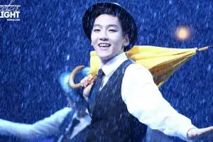 10 Idol K-Pop ganteng ini juga bintangi musikal, berbakat banget