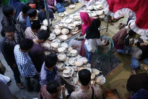 Masjid ini sediakan 2.500 porsi menu berbuka puasa gratis