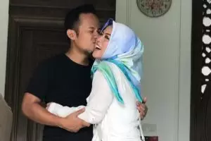 Curhatan istri Denny Cagur ini bikin netizen ikut baper