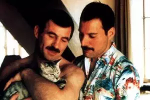 10 Foto langka Freddie Mercury dan pacar prianya di tahun 80-an