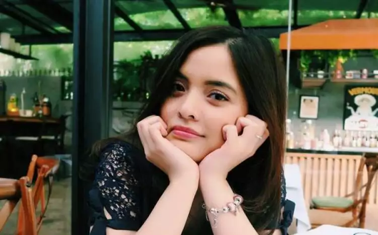10 Potret aktivitas Tasya Kamila pulang ke Indonesia saat Ramadan