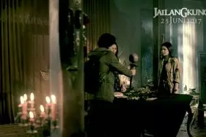 10 Foto di balik layar 'Jailangkung', bikin penasaran dengan seremnya