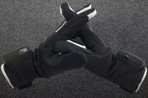 Sarung tangan pintar ini mudahkan tunarungu, ini cara kerjanya 