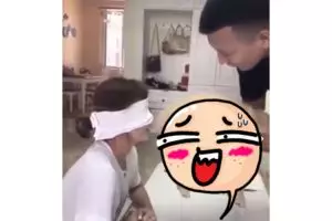 Cewek ini ketipu abis saat diuji menebak sesuatu dari baunya