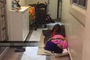 Sang majikan pergi berlibur, ART ini disuruh tinggal di luar rumah