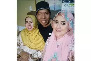 Potret kebersamaan Kiwil dengan dua istrinya saat rayakan Lebaran