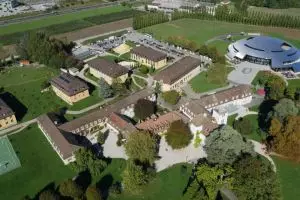 Ini penampakan sekolah termahal dunia, biayanya Rp 1,5 miliar/tahun