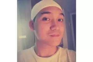 Move on dari Marshanda, Egi John resmi nikahi wanita bercadar