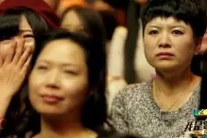 Penghasilan penonton bayaran di negara ini bikin melongo