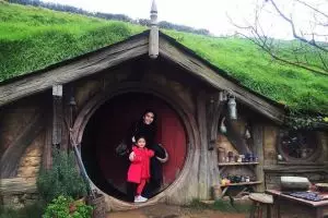 5 Momen so sweet Ayu Ting Ting libur Lebaran bareng putrinya